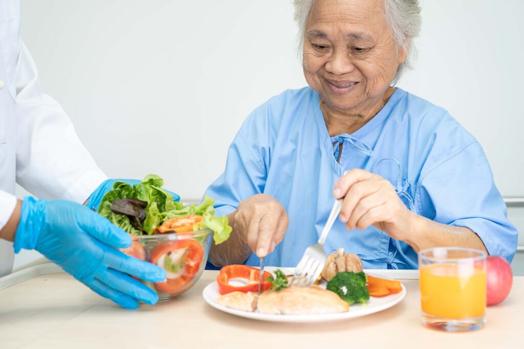 Nutritious meal planning as part of personalized in-home care services in Illinois